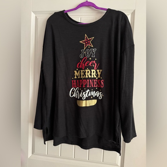 Tops - Black Christmas Graphic Long Sleeve Top